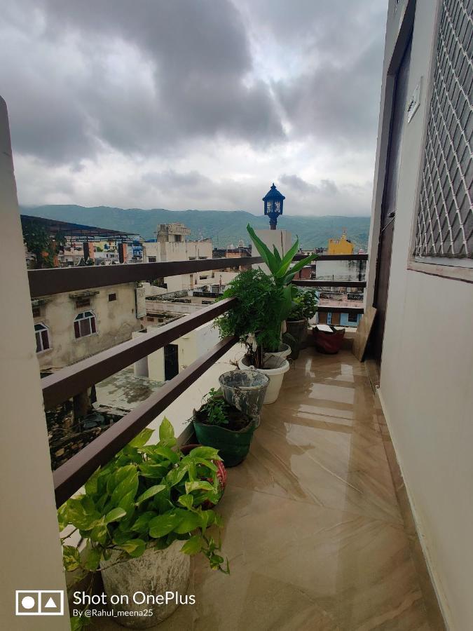 Varah Square Guest House 布什格尔 外观 照片