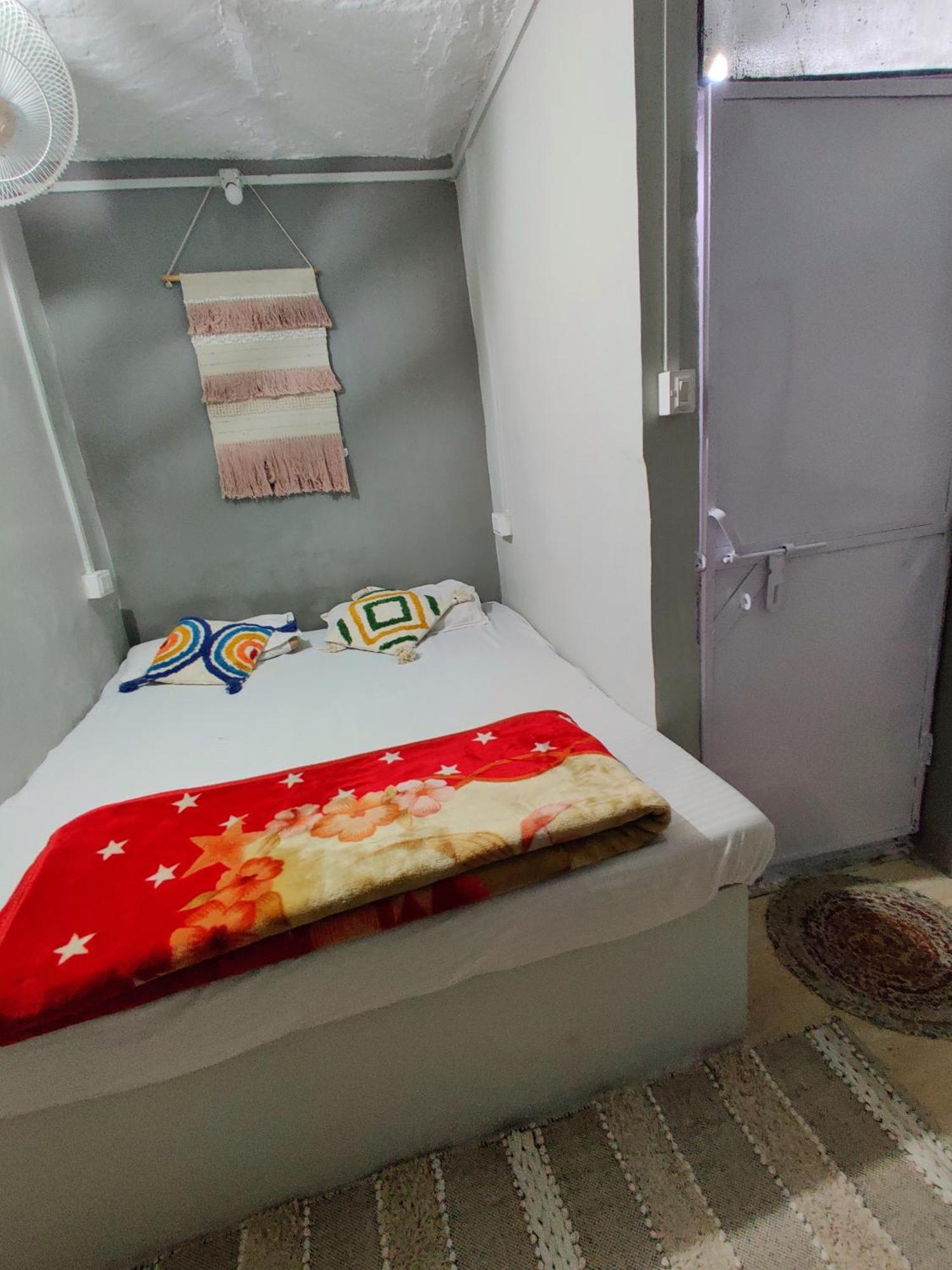 Varah Square Guest House 布什格尔 客房 照片
