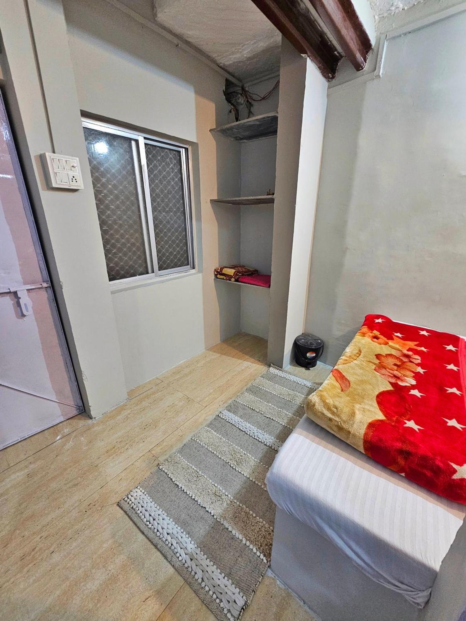 Varah Square Guest House 布什格尔 客房 照片