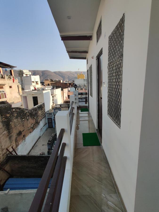 Varah Square Guest House 布什格尔 外观 照片